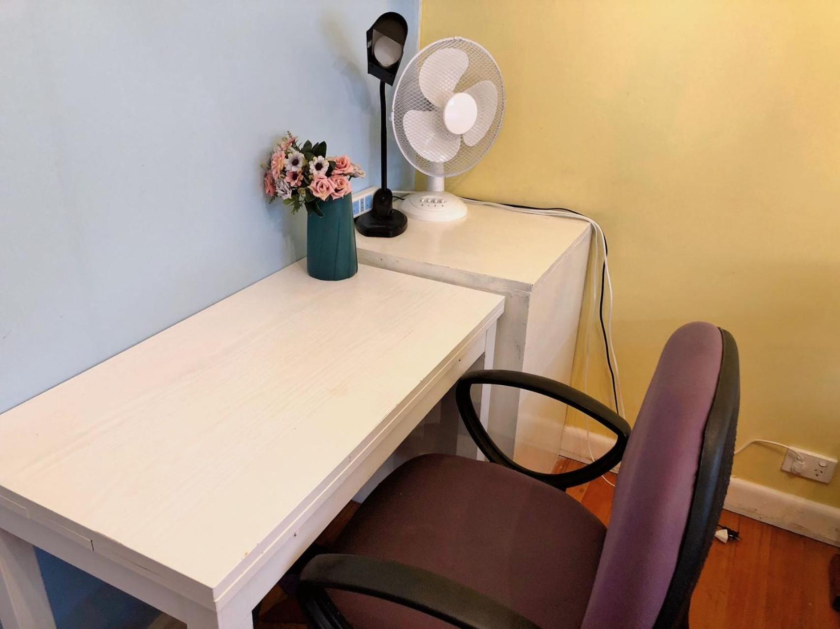 A Single Room Near The Railway Station ملبورن المظهر الخارجي الصورة