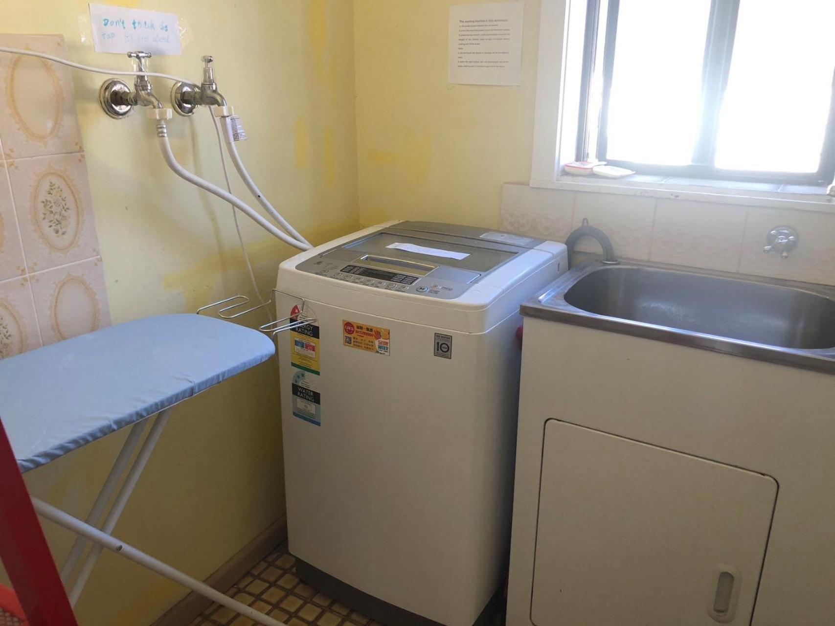 A Single Room Near The Railway Station ملبورن المظهر الخارجي الصورة